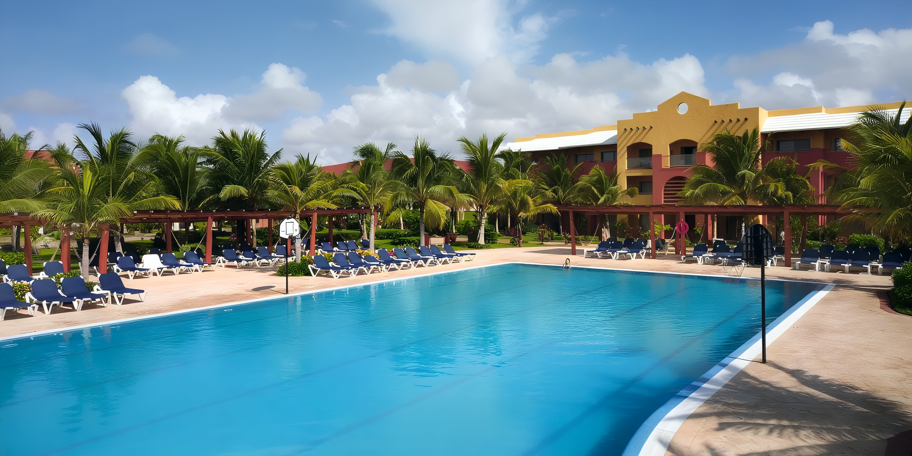 Barcelo Maya Tropical Pool 1